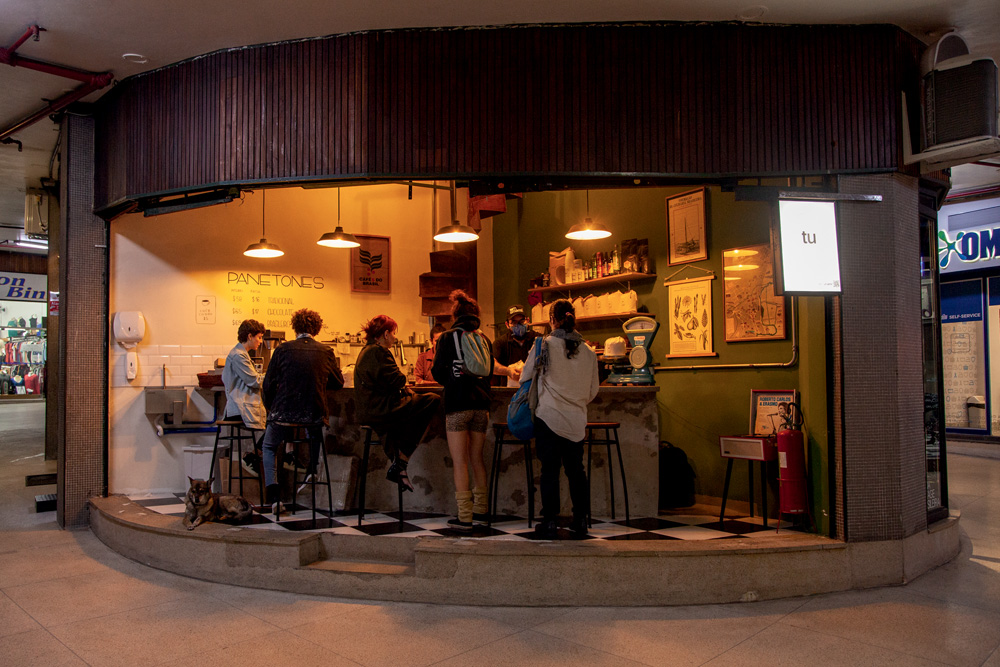 Fachada de padaria instalada na galeria do Edifício Copan