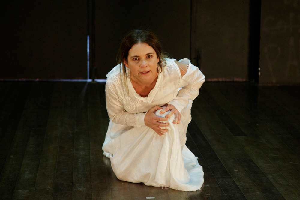 3 perguntas para Cláudia Abreu, em cartaz com peça sobre Virginia Woolf