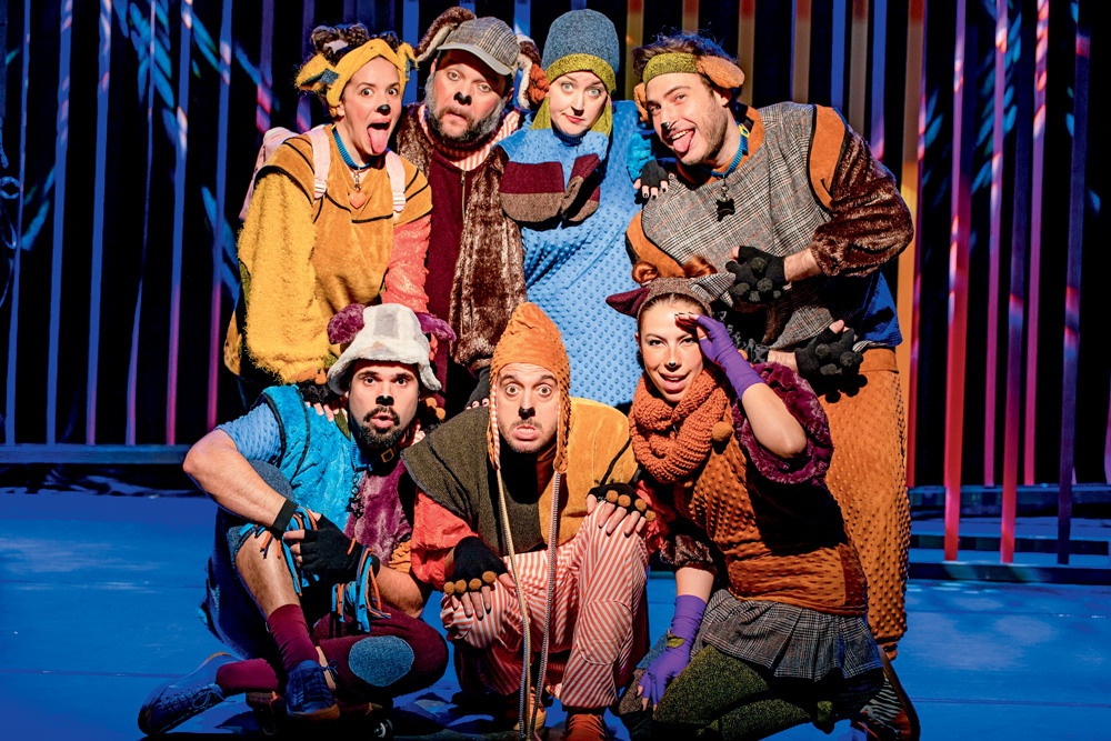 Peça no Teatro MorumbiShopping acompanha aventura de grupo de cães