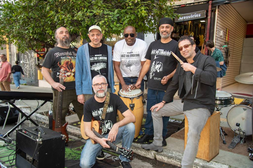 Jazz no Limoeiro: músicos animam rua de Pinheiros com shows aos sábados
