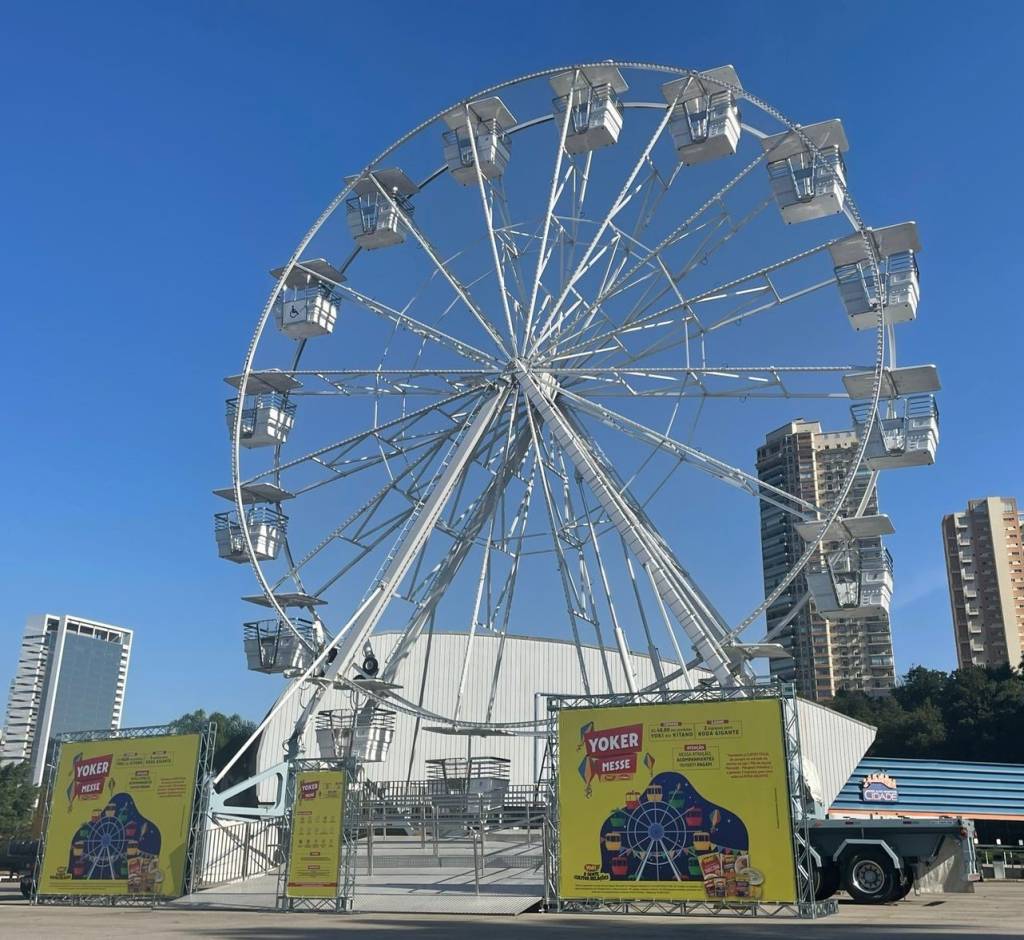 Supermercado inaugura roda-gigante de 22 metros de altura no Morumbi