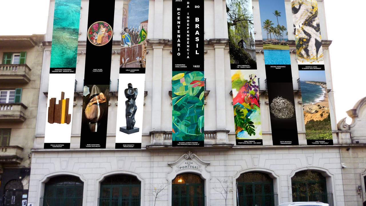 Fachada da Casa de Portugal com 13 banners da exposição