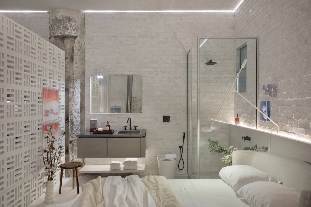 gregory-copello-estudio-ostuni-casacor-sao-paulo-2022-credito-denilson-machado08 gregory copello estudio ostuni casacor sao paulo 2022 decoracao design mostras banheiro quarto cobogo branco