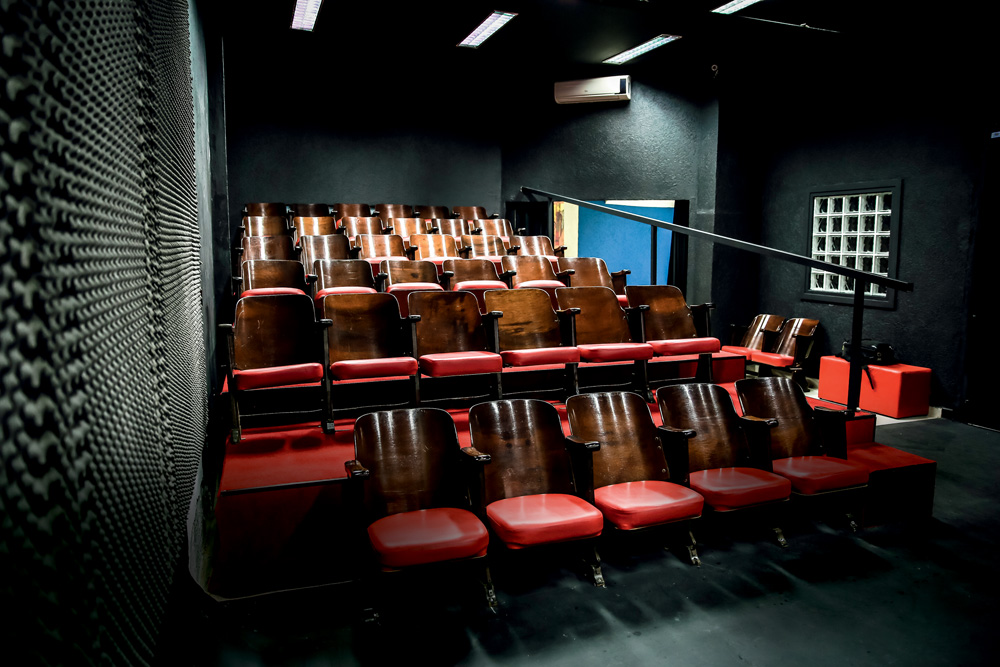 CINE_LT3_6.JPG Sala de cinema do Cine LT3