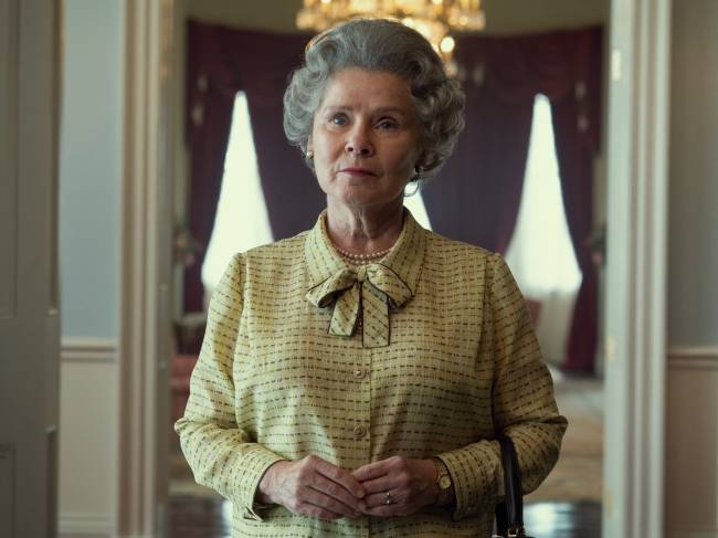 Imelda Staunton em The Crown Imelda Staunton em The Crown