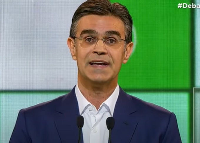 Rodrigo Garcia durante debate da TV Cultura.