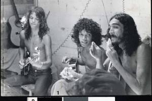 Dadi, Jorginho Gomes e Moraes Moreira tocam nos anos 1970