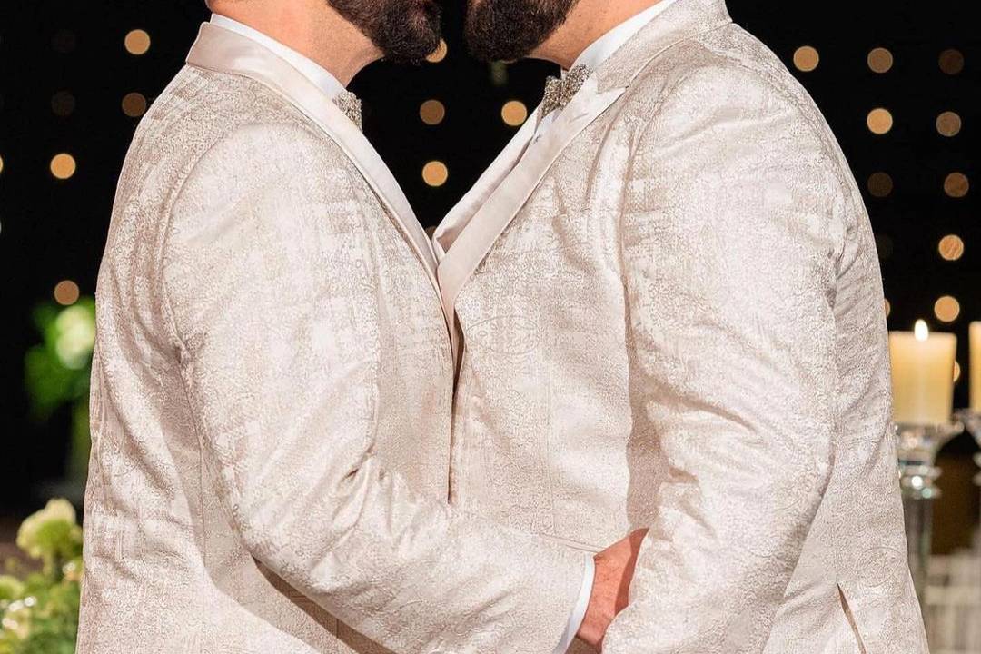 Tiago Abravanel e Fernando Poli durante casamento