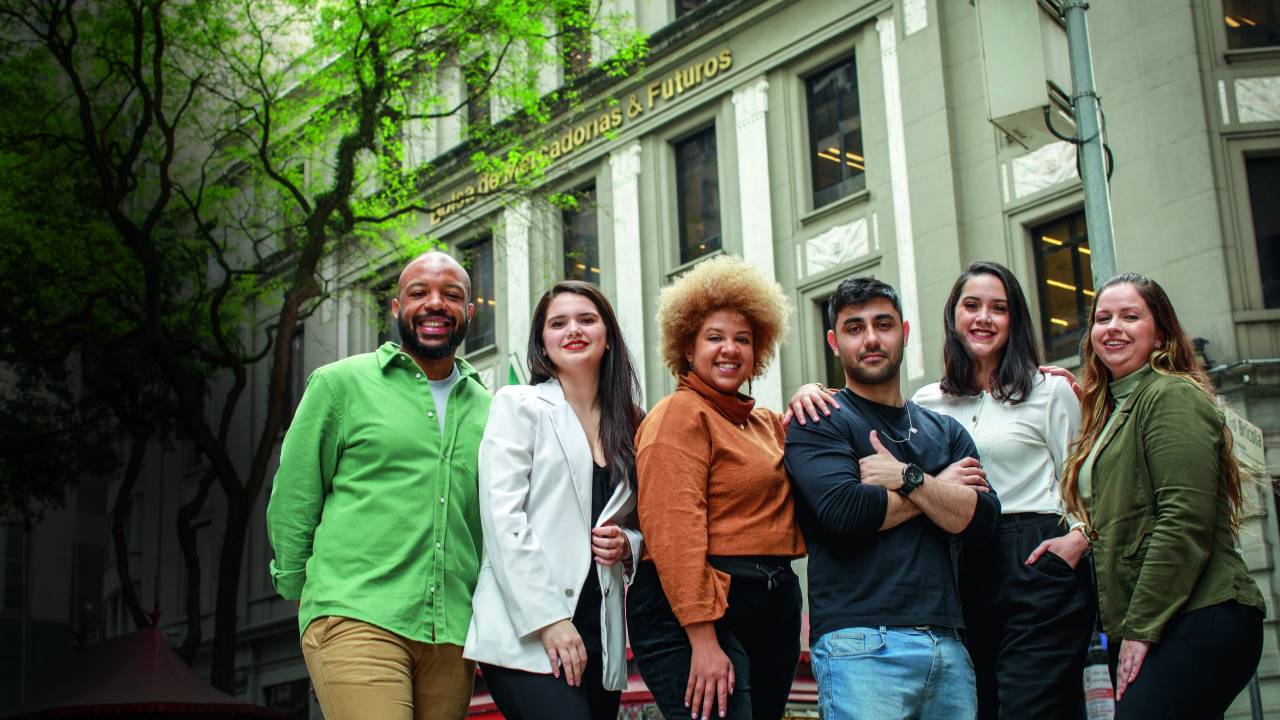 Felippe, Isabel,Gabriela, Rafael,Marina e Camila:investidores da B3
