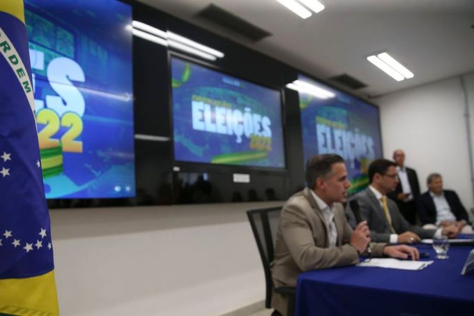 Comitiva é composta por diplomatas da Argentina e dos Estados Unidos, representantes do Instituto para el Desarrollo Democrático y la Competitividad (Iddeco) e da Universidade de São Paulo (USP)