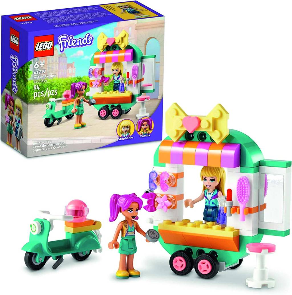 LEGO Friends Boutique de Moda Móvel .jpg LEGO de loja de roupas com duas personagens e uma moto