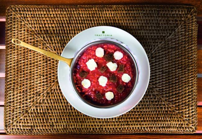 Risotto alla barbabietola, formaggio di capra e pane nero_2_Johnny Mazzilli.jpg (1) Risotto alla barbabietola, formaggio di capra e pane nero_2_Johnny Mazzilli.jpg (1)