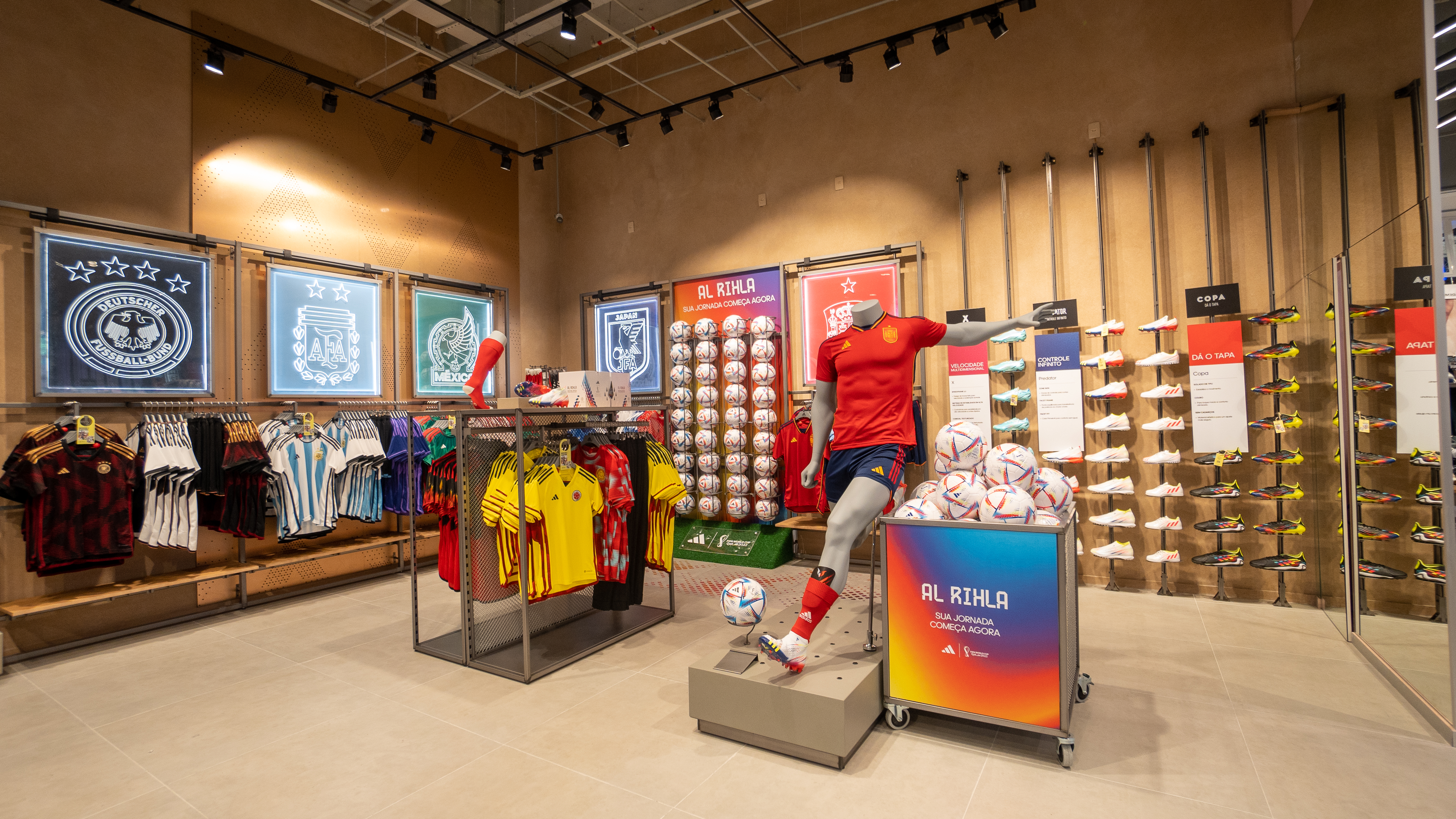En riesgo aquí Refinería Adidas inaugura loja-conceito com 700 metros quadrados na Avenida Paulista  | VEJA SÃO PAULO