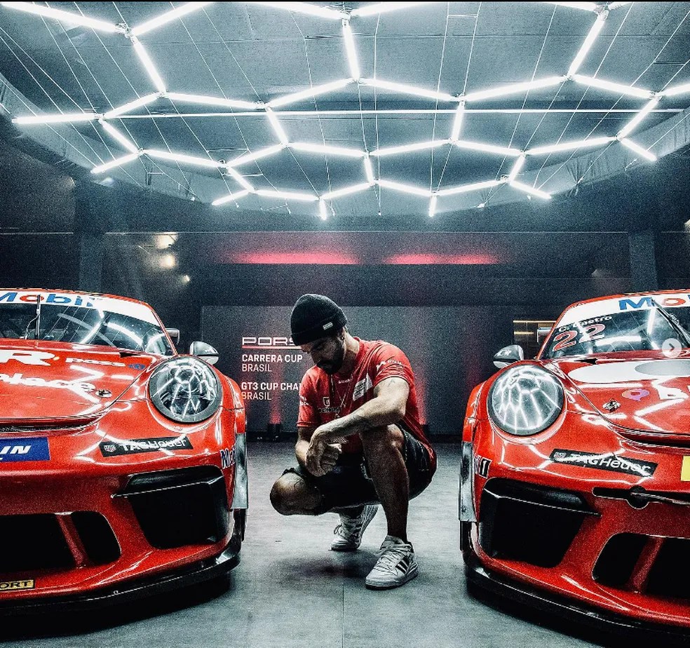 Caio Castro sofre acidente antes do GP do Brasil da F1 em São Paulo