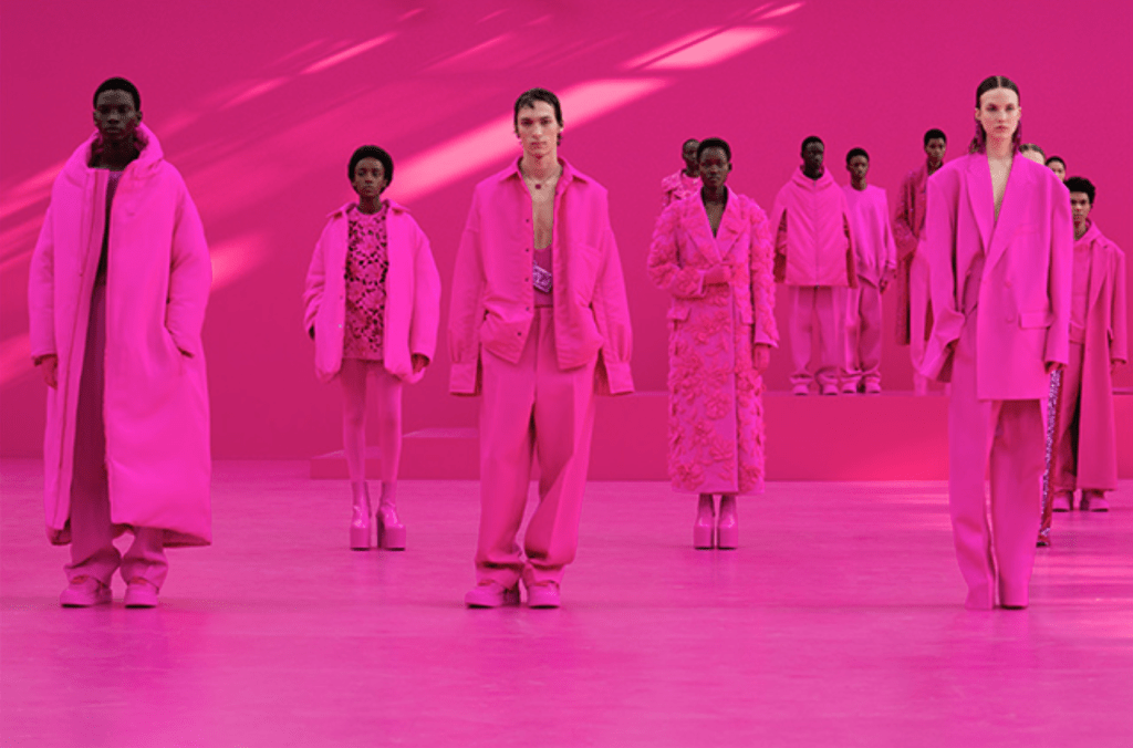 Coleção-outonoinverno-2022-da-Valentino-por-Pierpaolo-Piccioli- Coleção outono/inverno 2022 da Valentino, por Pierpaolo Piccioli.