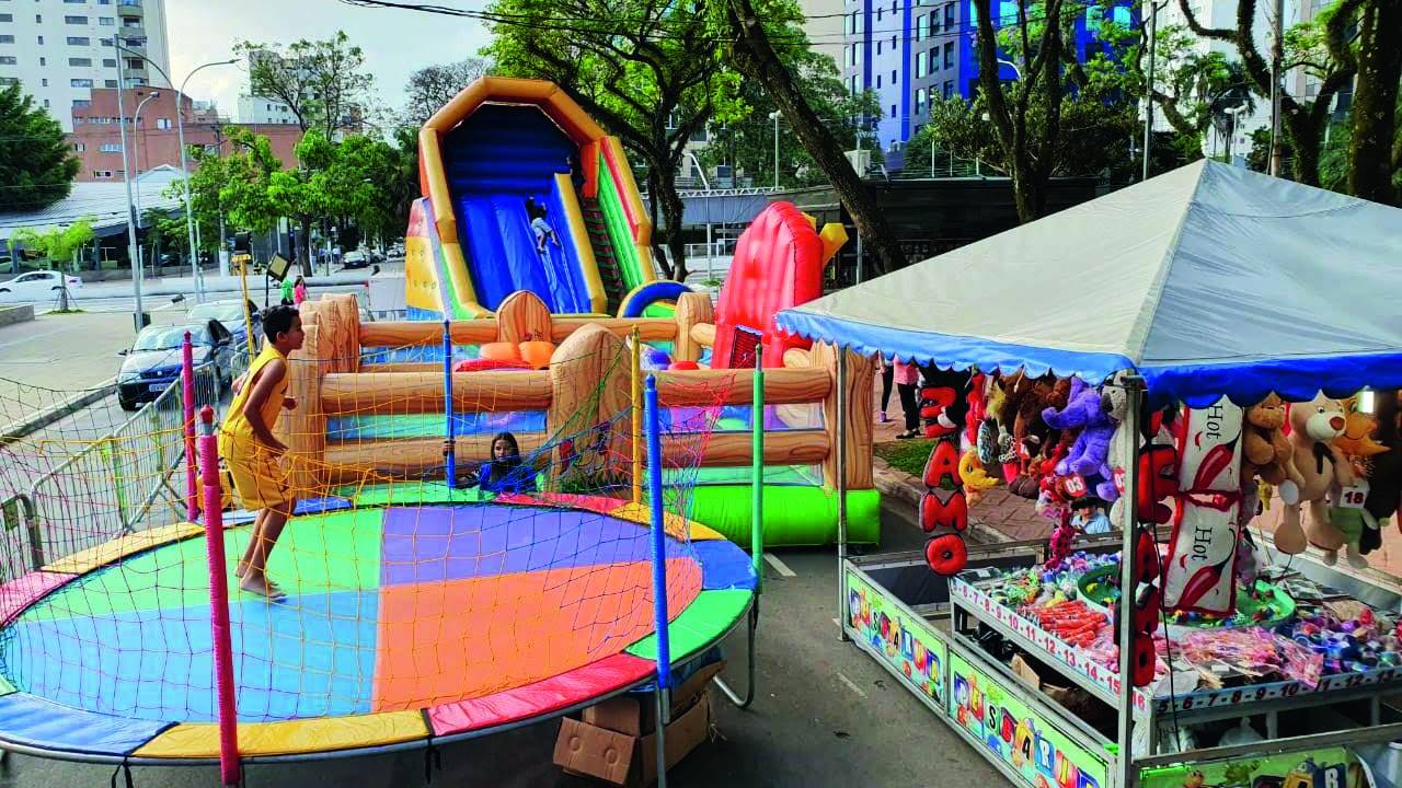 Moema tem feira de Natal com brinquedos e comidinhas neste final de semana | VEJA SÃO PAULO Moema tem feira de Natal com brinquedos e comidinhas neste final de semana | VEJA SÃO PAULO