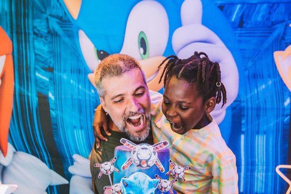 Bruno Gagliasso e Gio Ewbank compartilham fotos do aniversário de Bless