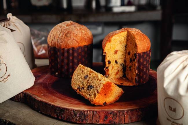 Tem Umami! Panetone Tem Umami!: cupuaçu desidratado, banana-passa, chocolate branco e doce de leite