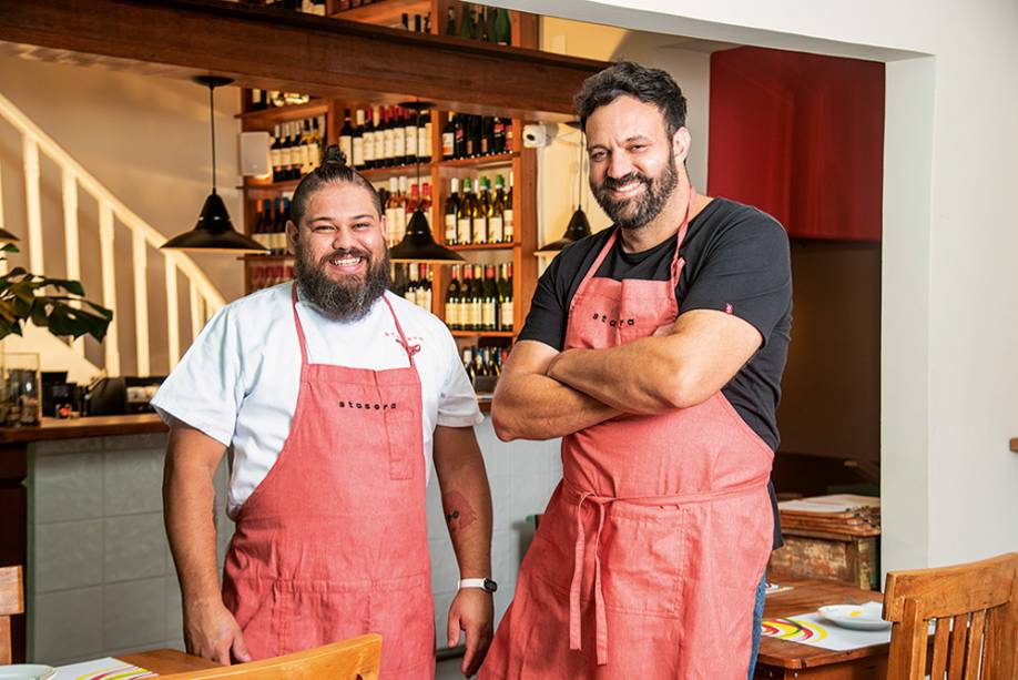 Lucas Silla e Marcelo Corrêa Bastos: no comando dos fogões do Stasera