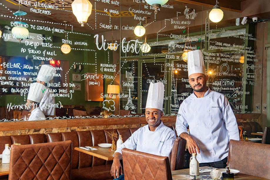 Francisco Sousa e Renan Santos: dupla de chefs expede clássicos franceses