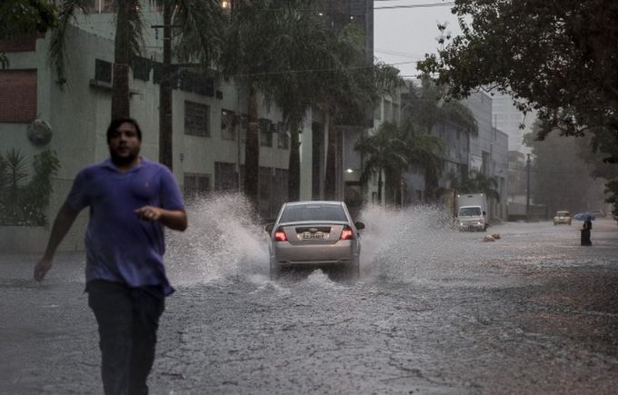 Região metropolitana de São Paulo foi novamente atingida por fortes chuvas no final de semana