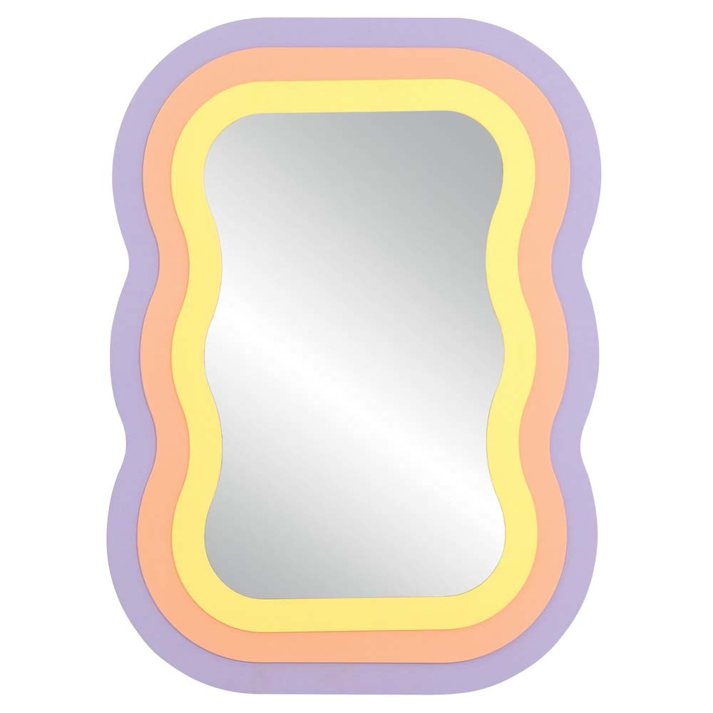Espelho com moldura irregular. A moldura é formada por três faixas onduladas, uma lilás, uma salmão e uma amarelo claro