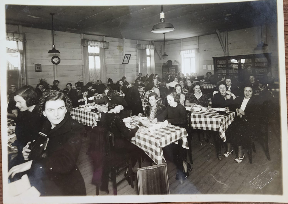 Restaurante para Senhoras Restaurante para Senhoras, criado em 1926.