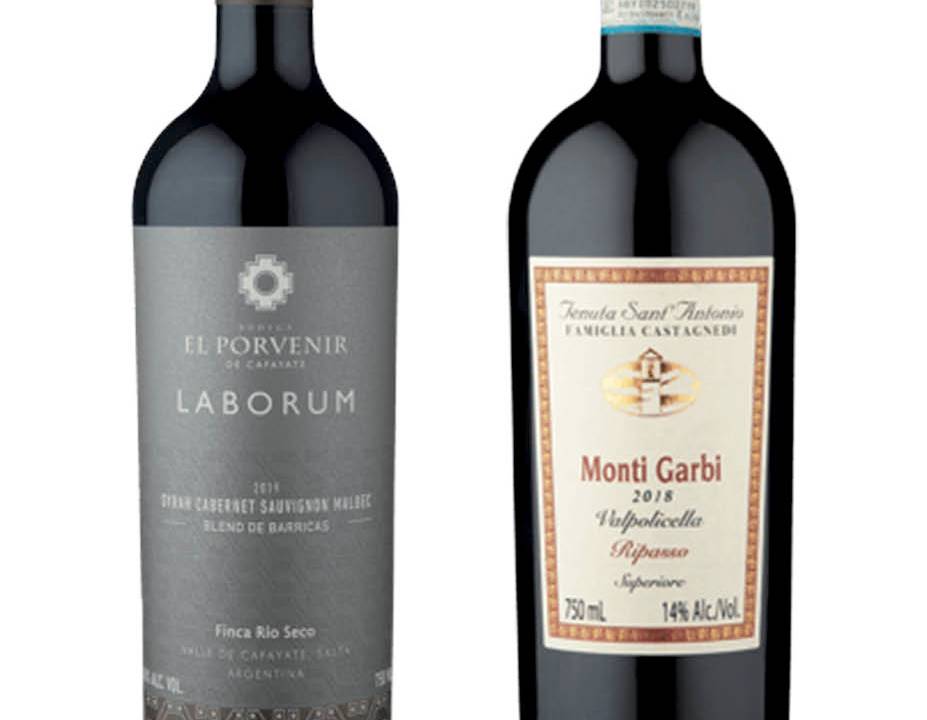 Duas garrafas de vinho