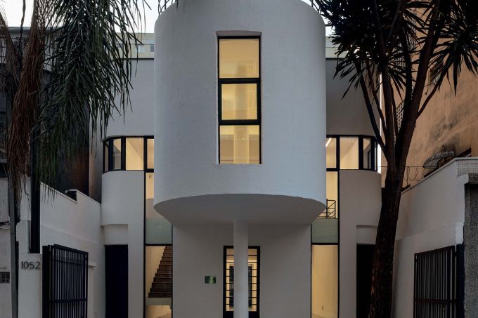 SP-Arte abre espaço fixo em casa projetada por Flávio de Carvalho