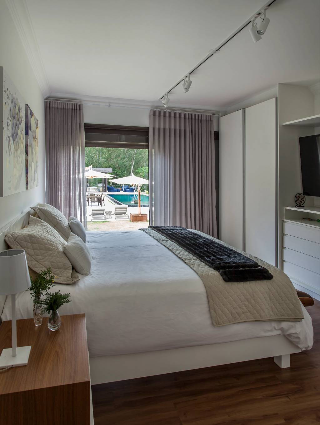 8_Projeto-de-Korman-Arquitetos_Foto-de-Eduardo-Pozella Em Itu, reforma transforma casa de campo no tão sonhado refúgio da família