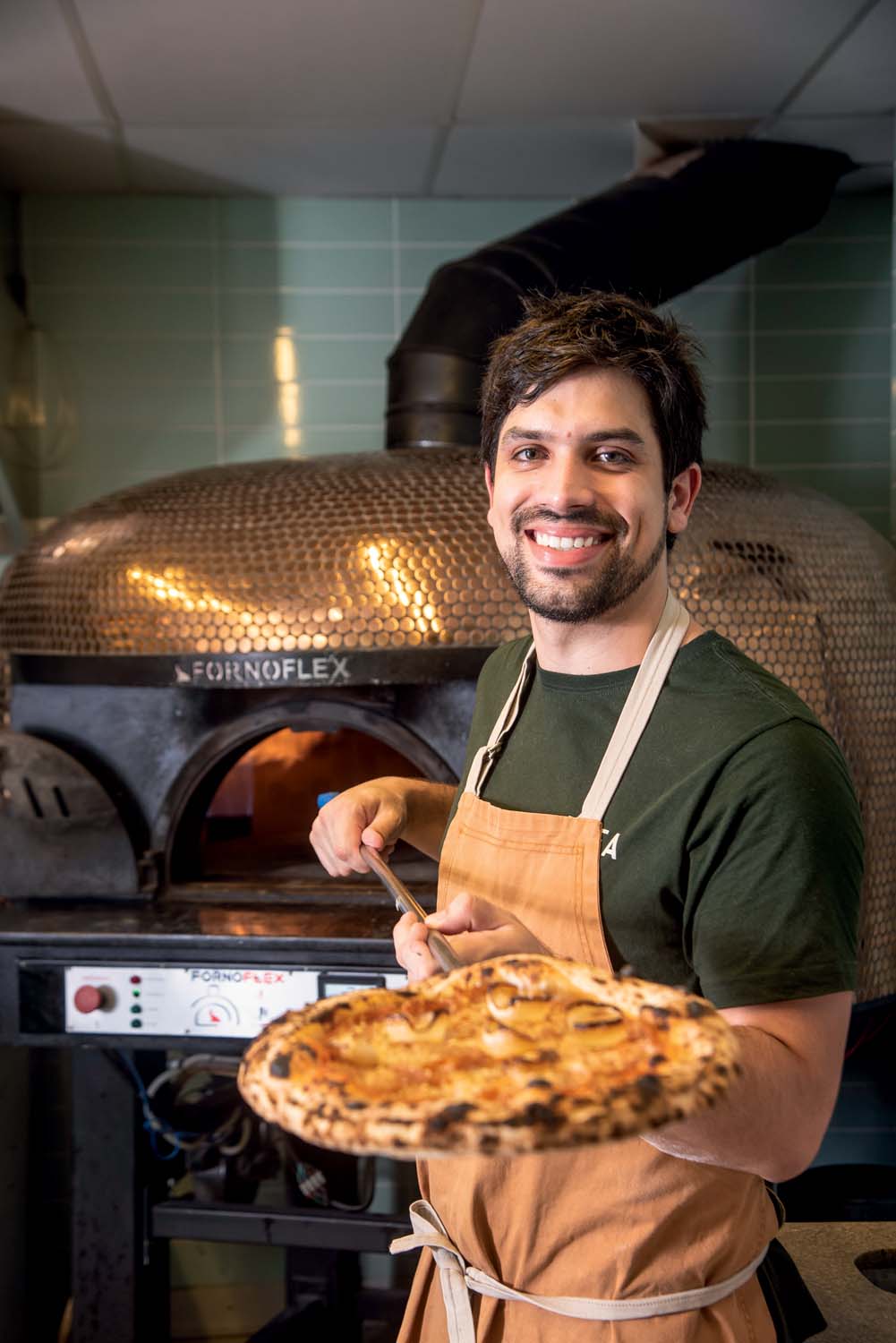 Com pizzas e massas, Elea Forneria é uma surpresa da Zona Norte