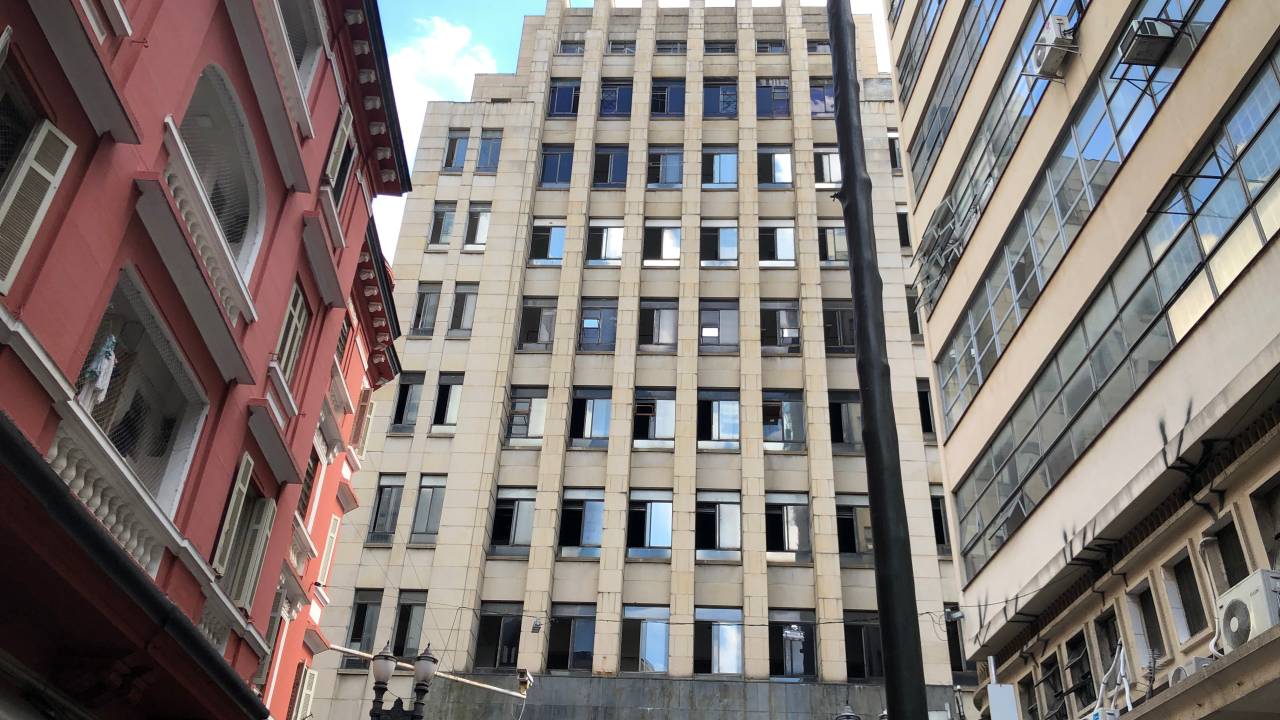 O antigo prédio da Telesp vai virar condomínio residencial