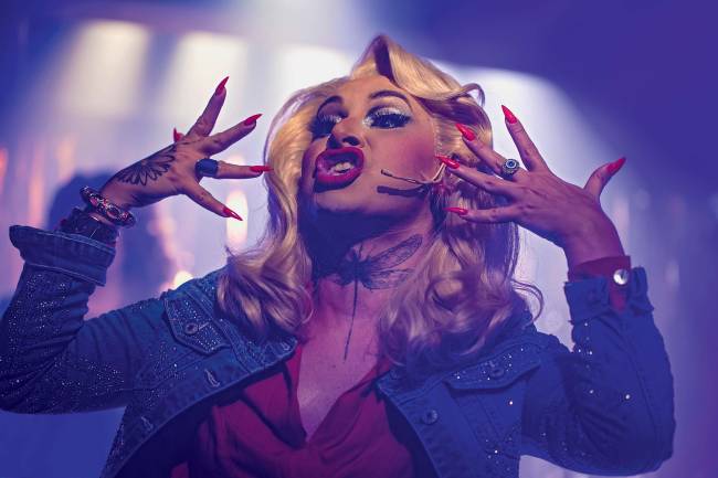 Musical 'Brenda Lee' se torna sucesso no boca a boca e amealha prêmios