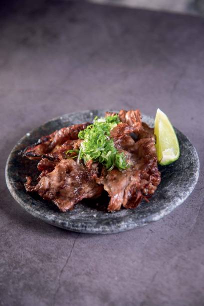 Cupim shioyaki: fatias finas da carne passadas pela churrasqueira com toque de sal