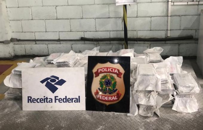 Os 200 quilos de cocaína estavam ocultos em um contêiner, em meio a uma carga de impermeabilizante para concreto