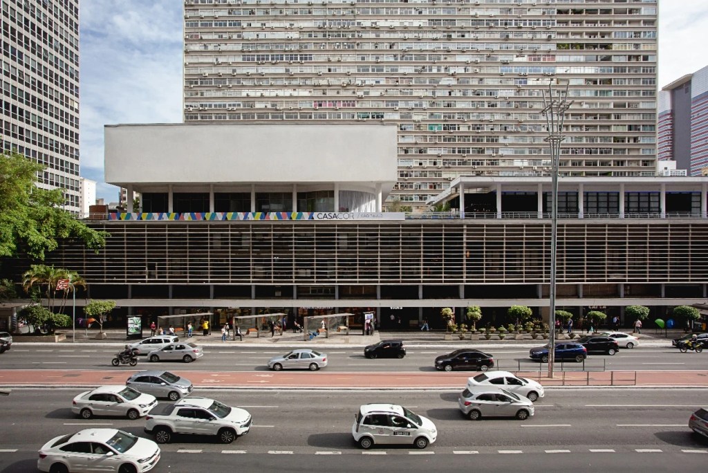 CASACOR São Paulo acontece pelo segundo ano consecutivo no Conjunto Nacional, na Avenida Paulista.