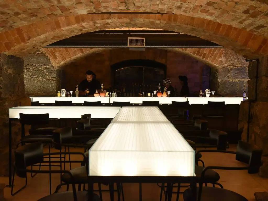 15448161835c140637e5bd2_1544816183_4x3_lg Bar dos Arcos