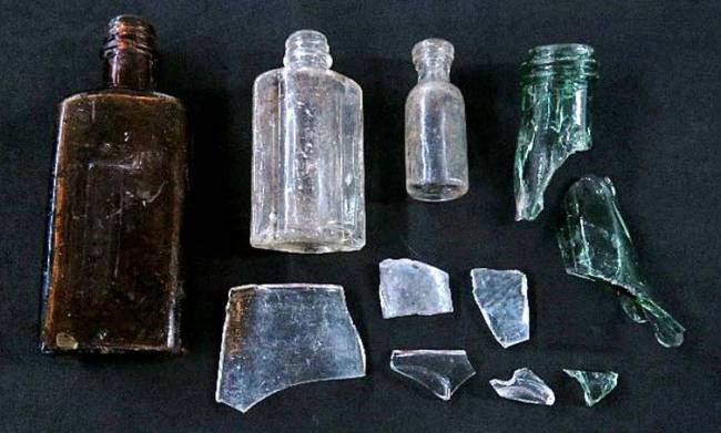 Outros fragmentos encontrados nas obras do Metrô.