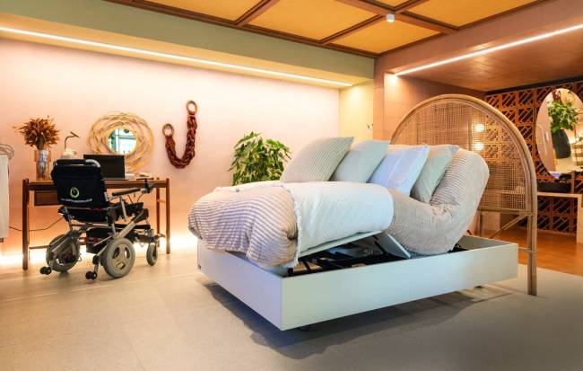 São Paulo, SP 26/06/2023 – CASACOR 2023 – Tecnologia. Foto: Leo Martins CASACOR 2023: na Casa do Ser, a cama tem ajuste de encosto e apoio para pés por comando de voz
