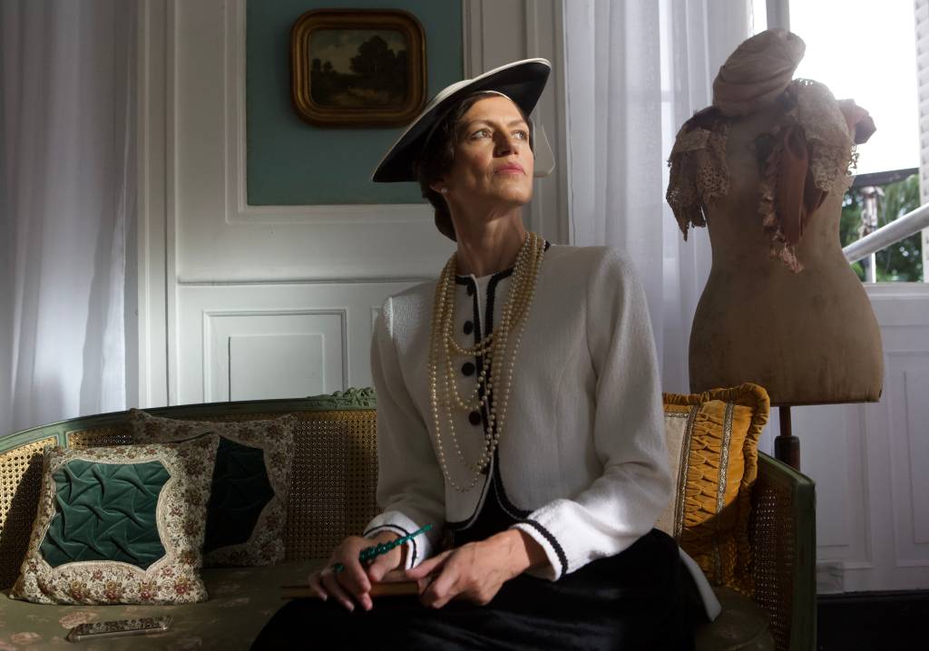 Clara Choveaux estrela novo filme e mira em carreira na Europa