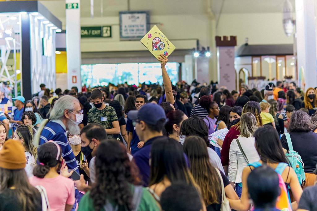Bienal do Livro começa nesta sexta (6) com destaque a autores nacionais