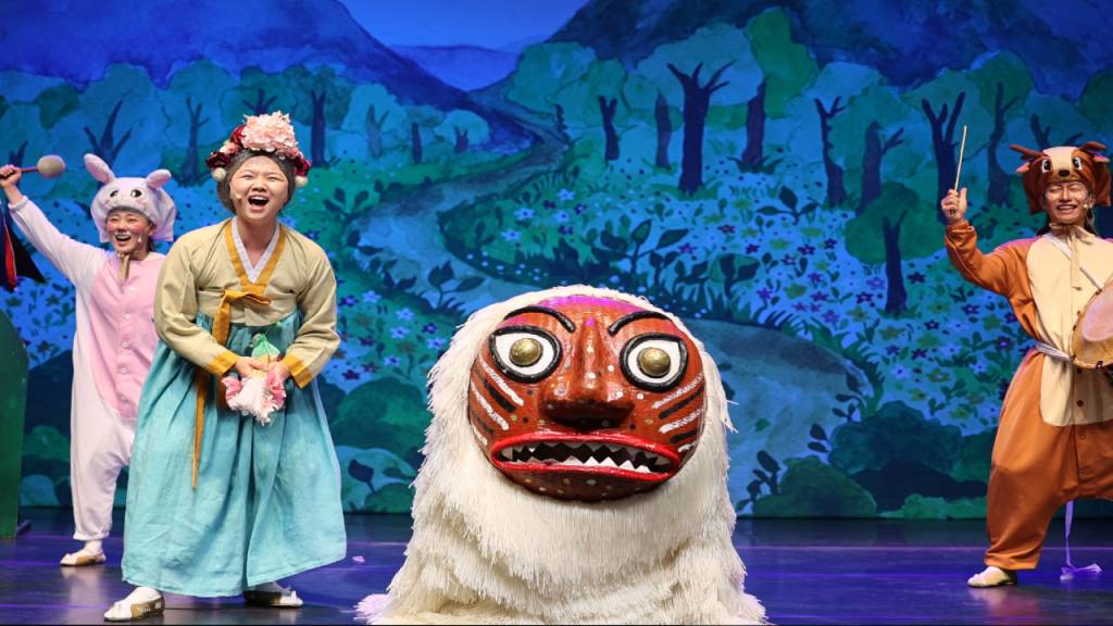 Evento celebra imigração coreana com música e dança