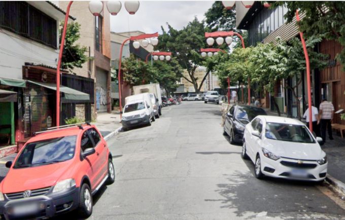 Imagem mostra como é atualmente a rua Thomaz Gonzaga