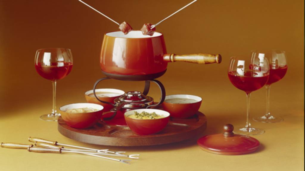 Cada fondue pede um tipo diferente de vinho: veja as dicas de harmonização