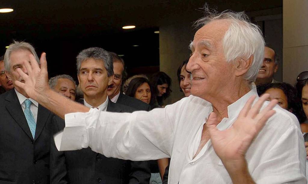 Bixiga é palco de homenagens a Zé Celso no sétimo dia de sua morte