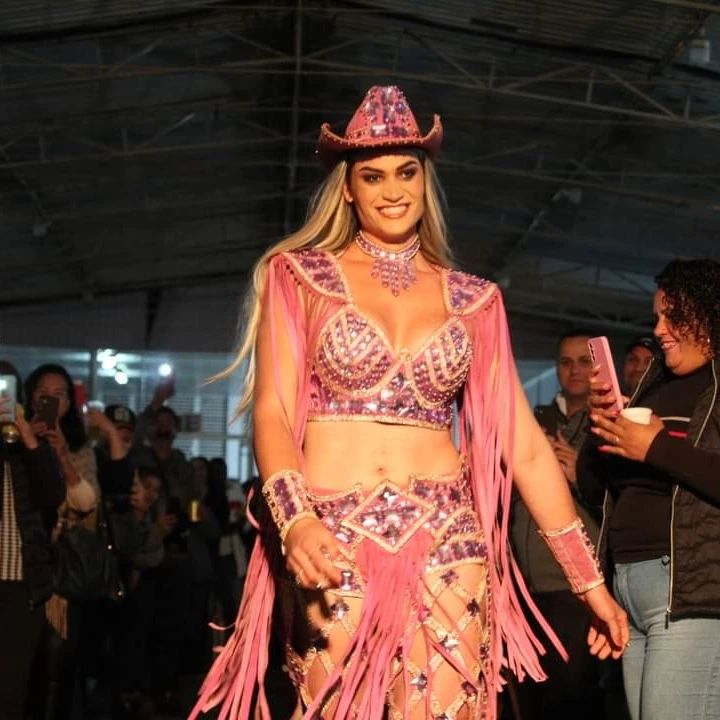 Alessandra Joia, a rainha do rodeio.