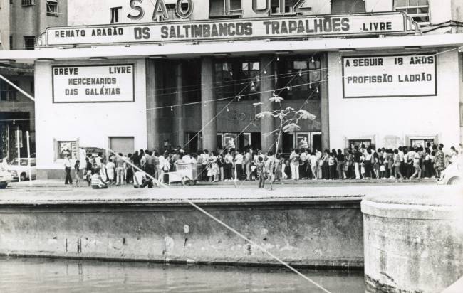 Fachada do cinema São Luiz, em Recife: personagem do filme