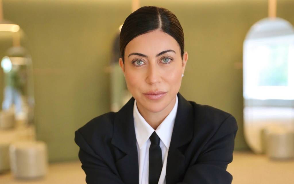 Carol Bassi reinaugura loja-conceito no Cidade Jardim