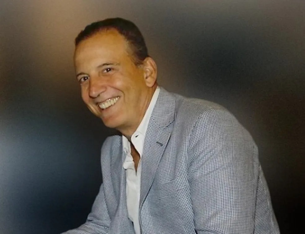 Banqueiro bilionário é encontrado morto com a esposa em casa no Guarujá