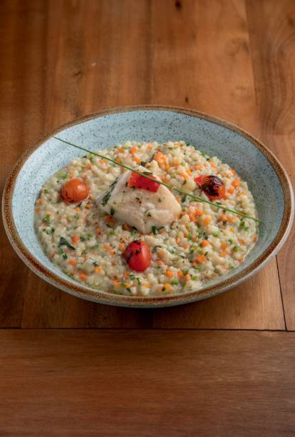 Fregola: com legumes e bacalhau